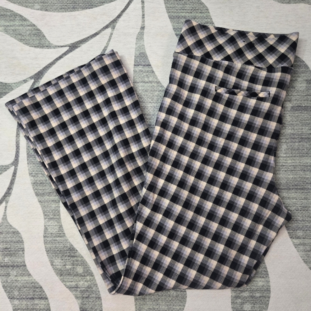 Torrid - Flare Pants - 3 22/24 Tall